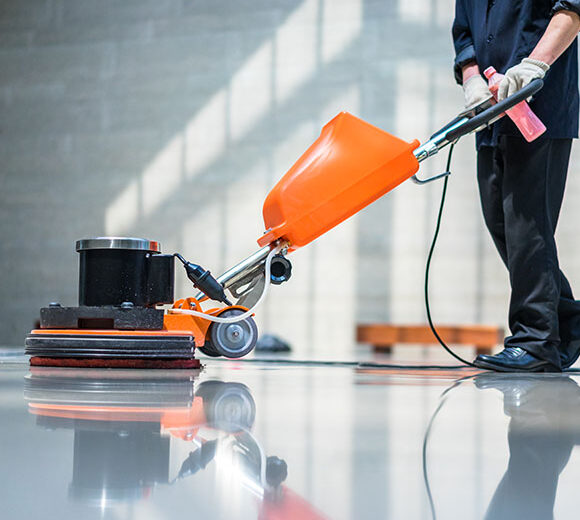 washing floor with machine Nettoyage Commercial avec machine